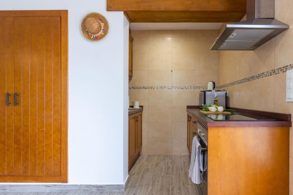 House With Swimming Pool And Amazing Sea And Mountain Views In Montgo, * Dénia