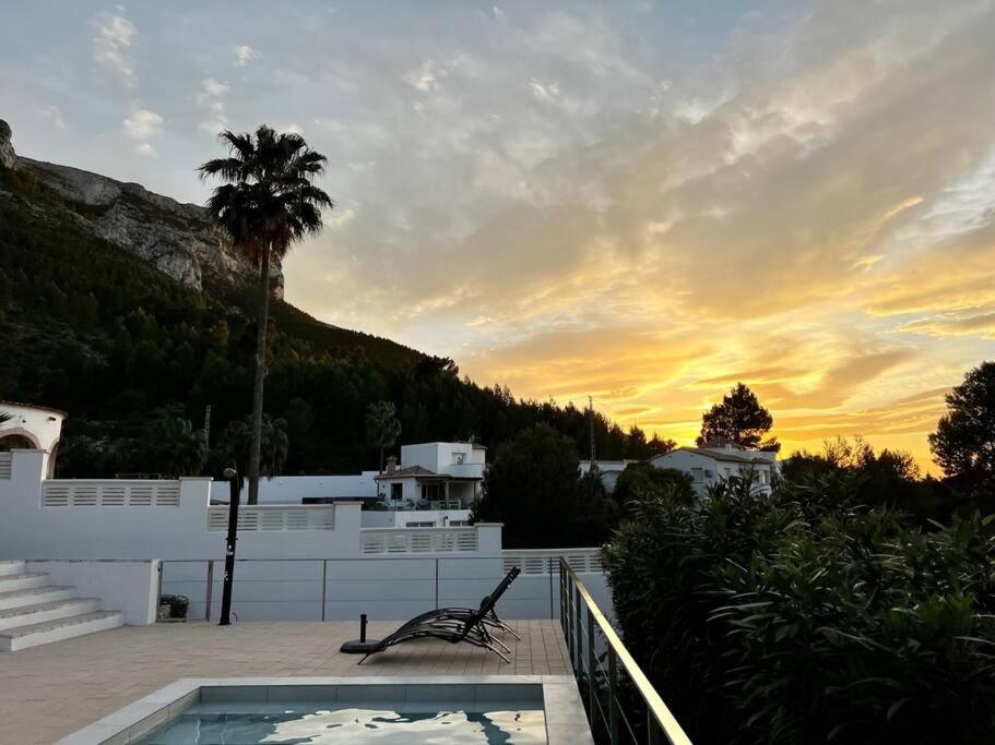 House With Swimming Pool And Amazing Sea And Mountain Views In Montgo, Ferienhaus Dénia