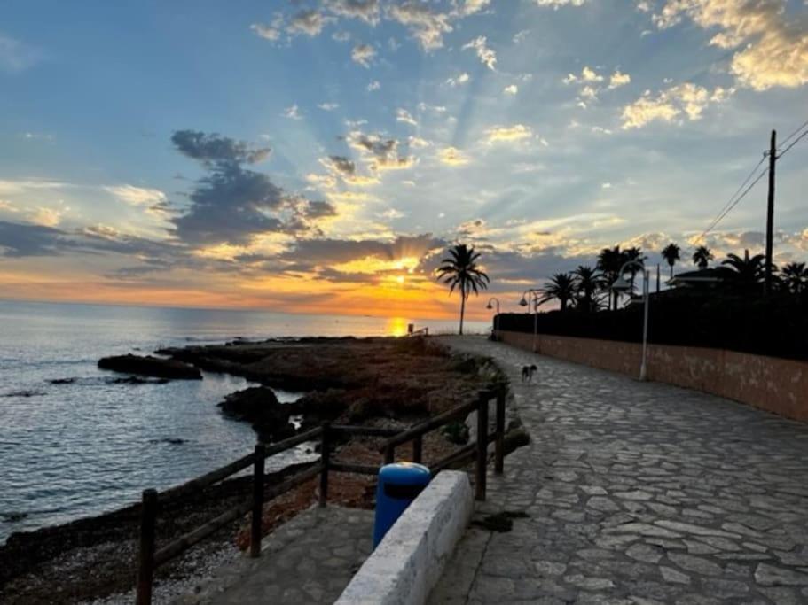 House With Swimming Pool And Amazing Sea And Mountain Views In Montgo, Dénia