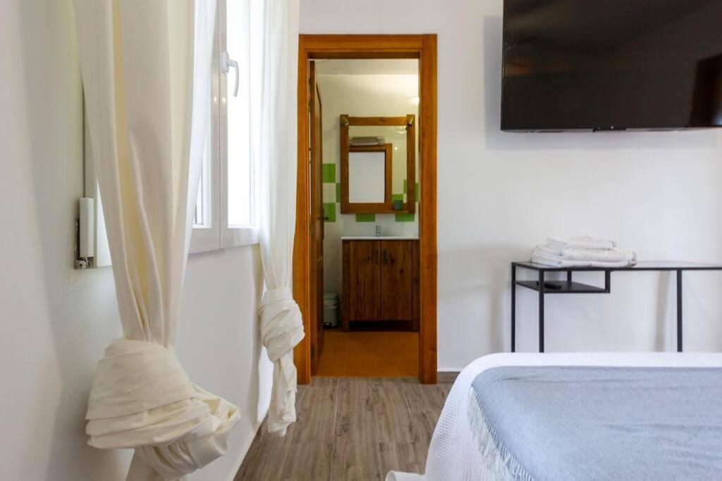 Ferienhaus House With Swimming Pool And Amazing Sea And Mountain Views In Montgo, *