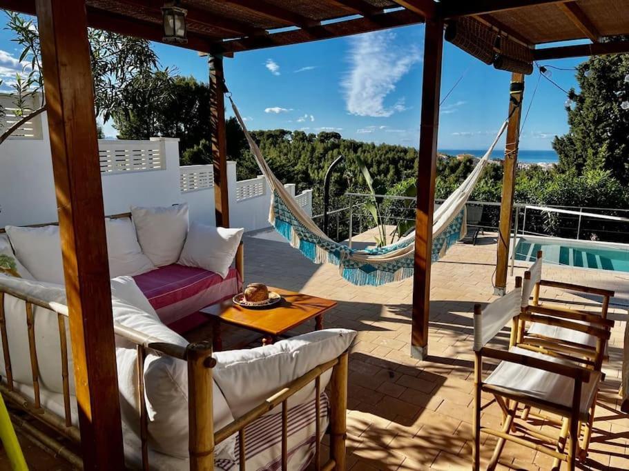 House With Swimming Pool And Amazing Sea And Mountain Views In Montgo, Ferienhaus *